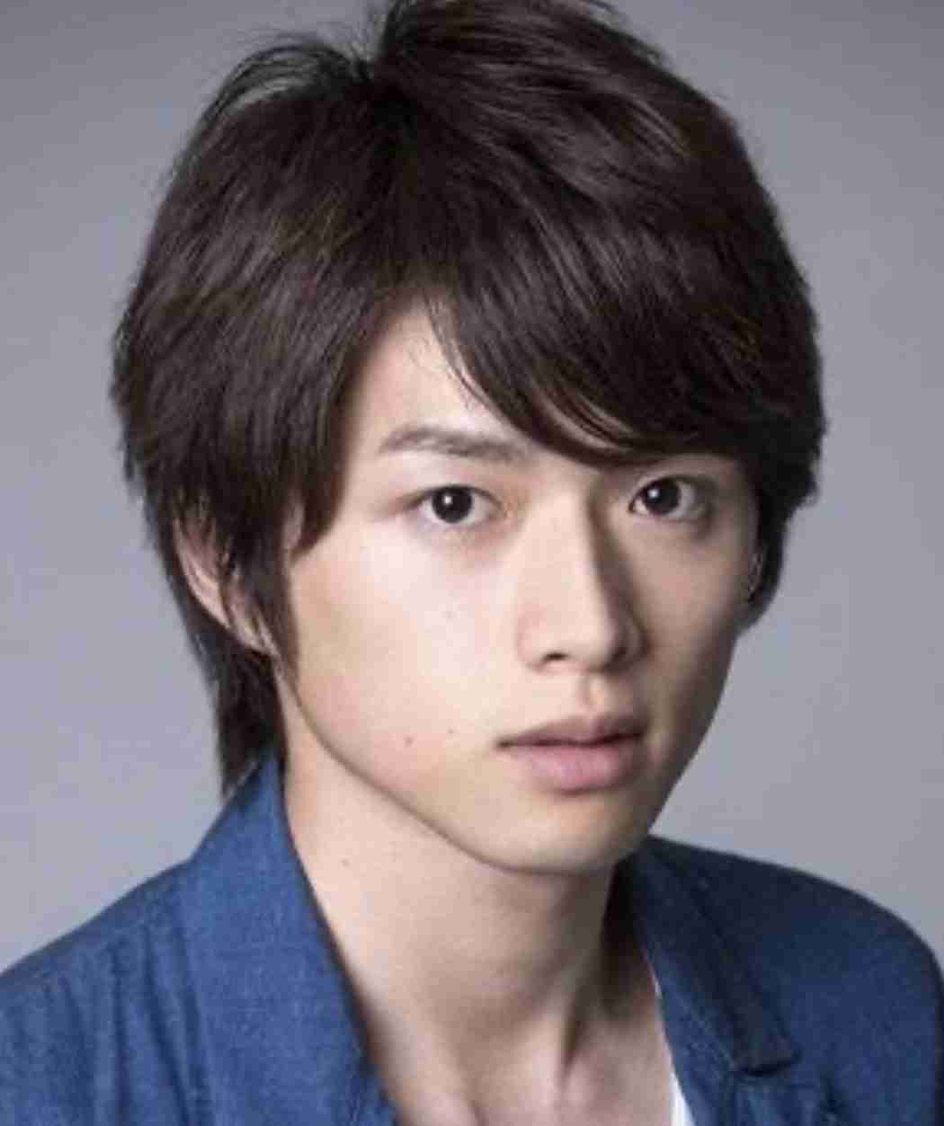イケメンだけどなかなか売れない芸能人