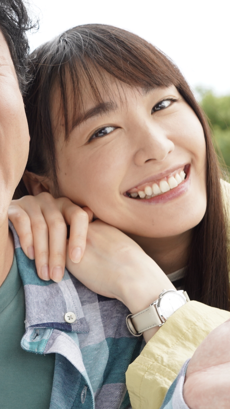 新垣結衣、ムロツヨシと“夫婦2ショット”解禁 「親バカ青春白書」クランクイン