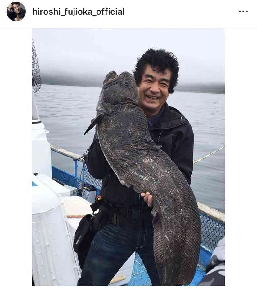 藤岡弘、のイケメン長男・真威人、親子ショット披露し「スタイル良すぎる、鼻高いし、もう完璧」「隅々までおしゃれ」