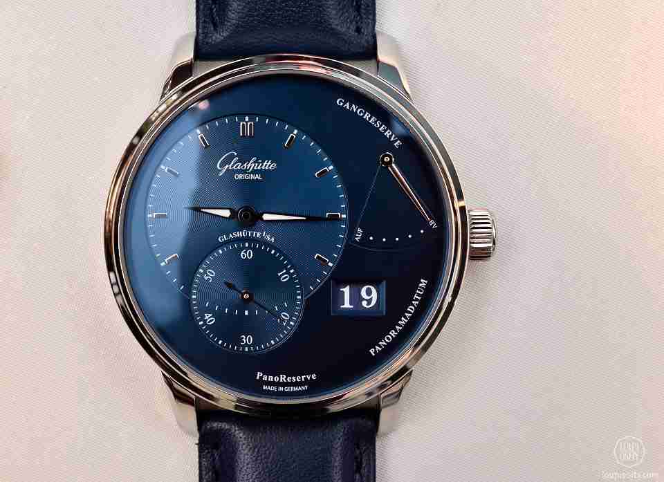 自分で20万以上のジュエリー買ったことある人いますか？
