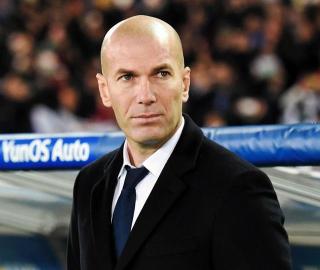 ベッカム21歳長男ブルックリンが婚約と報道、お相手は『トランスフォーマー』俳優