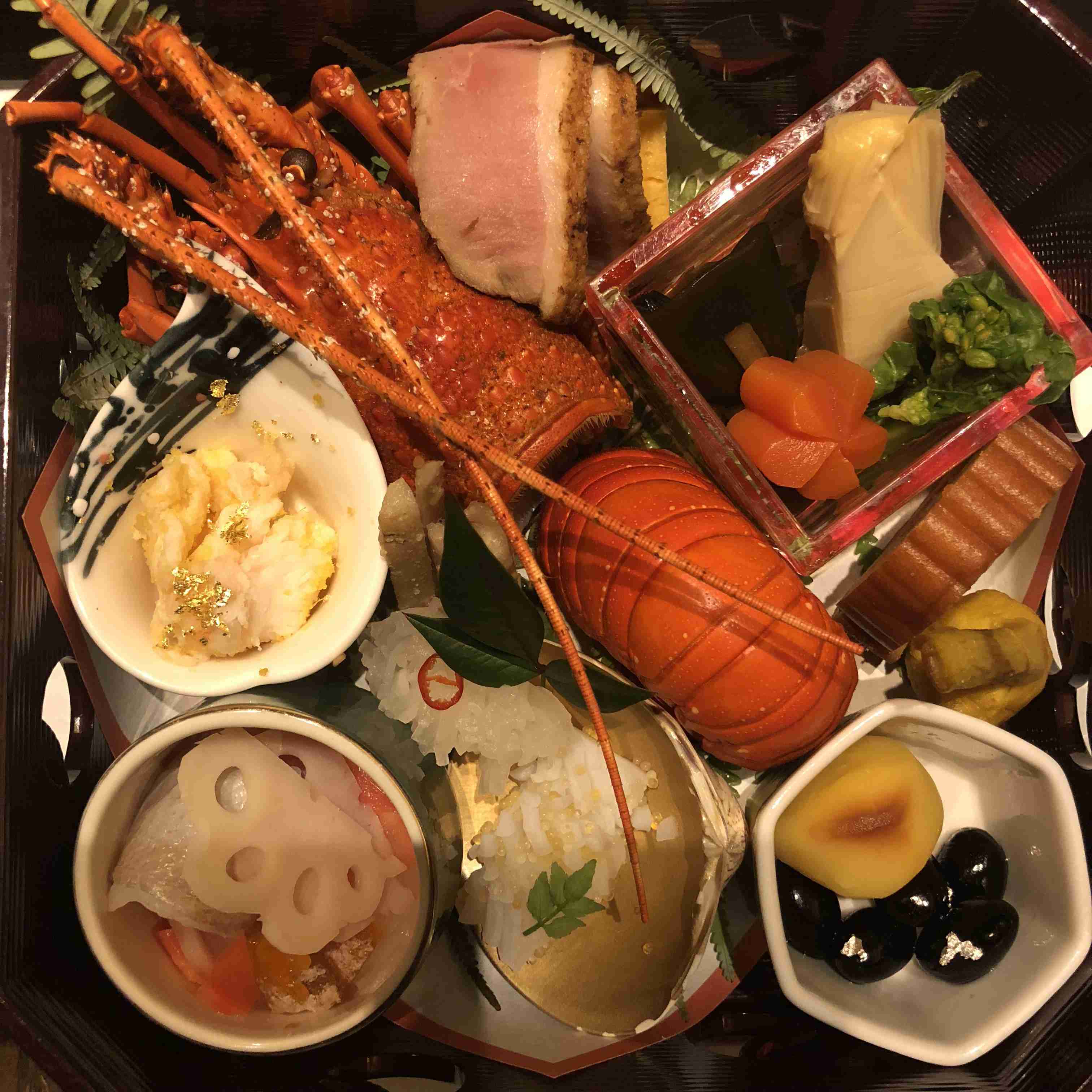 美しく、美味しそうな和食の盛り付けが見たいです。