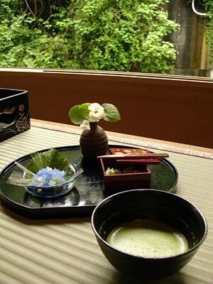 美しく、美味しそうな和食の盛り付けが見たいです。