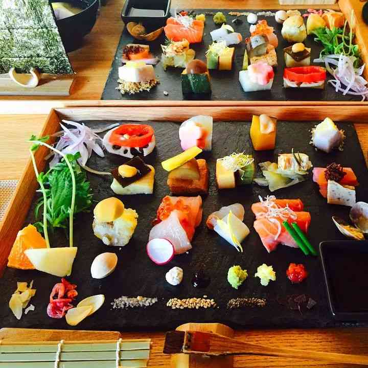 美しく、美味しそうな和食の盛り付けが見たいです。
