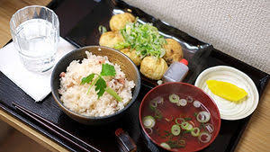 美しく、美味しそうな和食の盛り付けが見たいです。