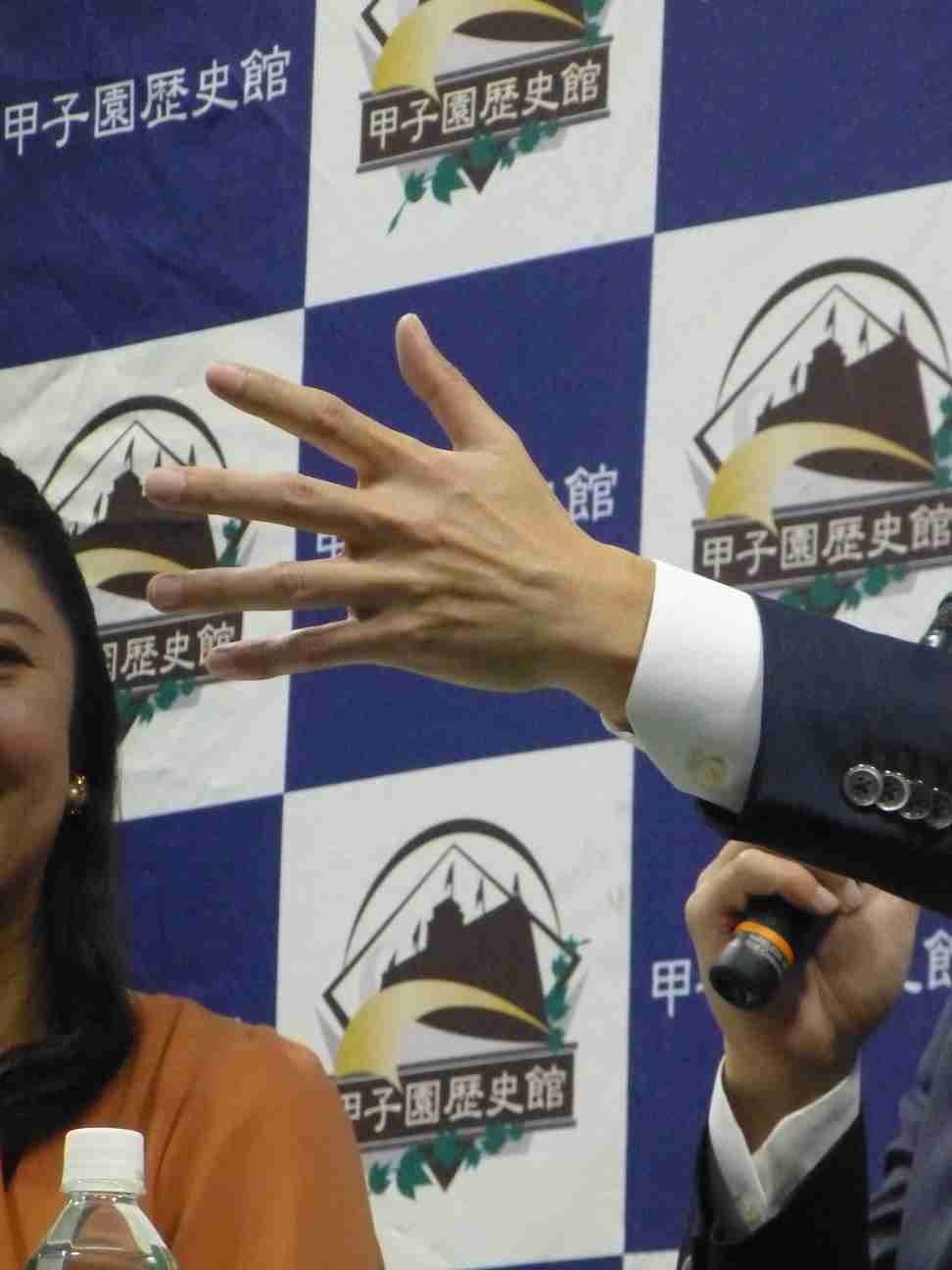 【手フェチ】の方語りませんか？