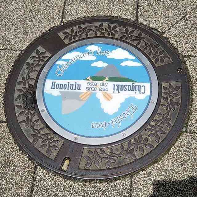 日本各地、様々なマンホールを貼るトピ♪