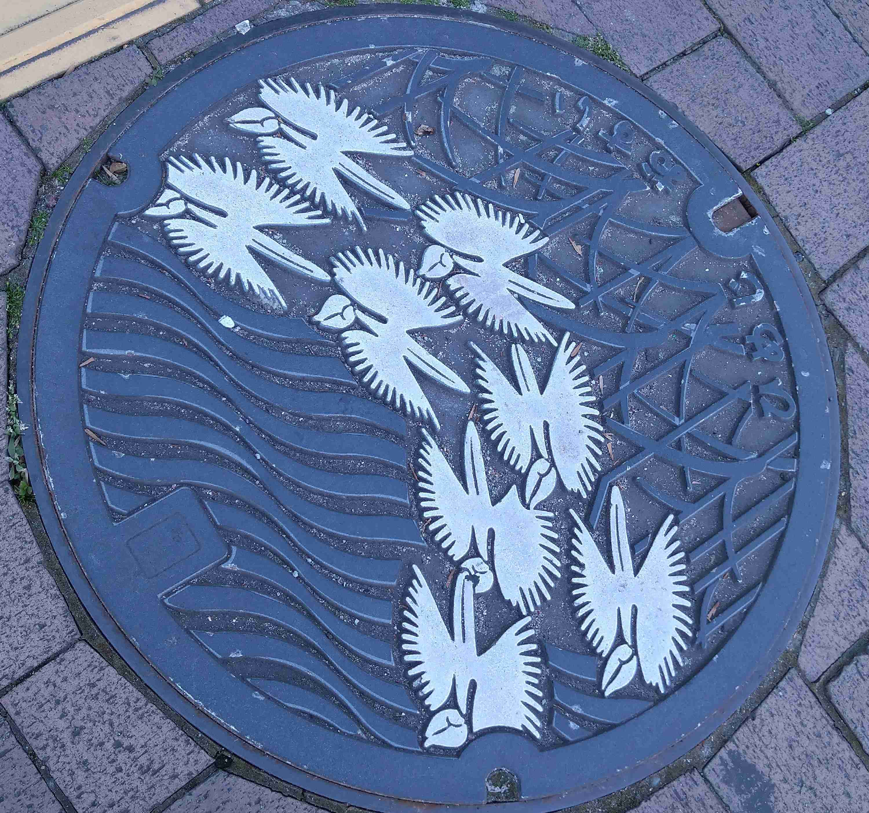日本各地、様々なマンホールを貼るトピ♪