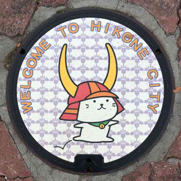 日本各地、様々なマンホールを貼るトピ♪