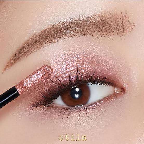 綺麗なアイメイク画像ください