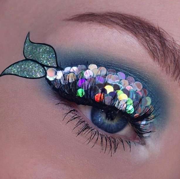 綺麗なアイメイク画像ください