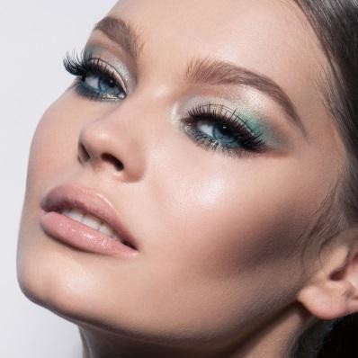 綺麗なアイメイク画像ください