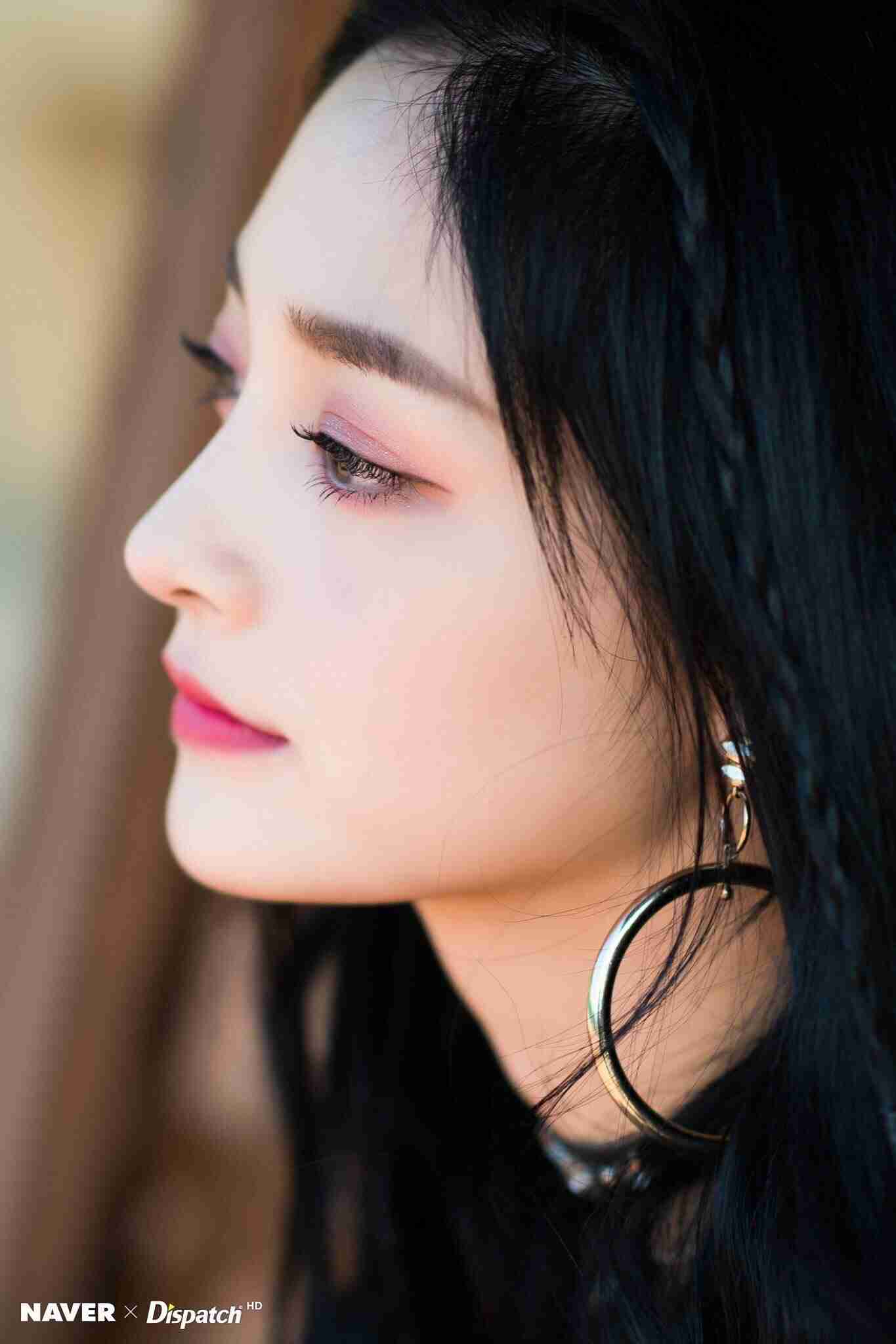 綺麗なアイメイク画像ください