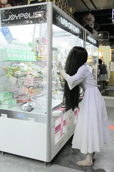 【なりきる】ゾンビから逃れる為に夜の巨大遊園地に逃げこんだ設定で語り合うトピ