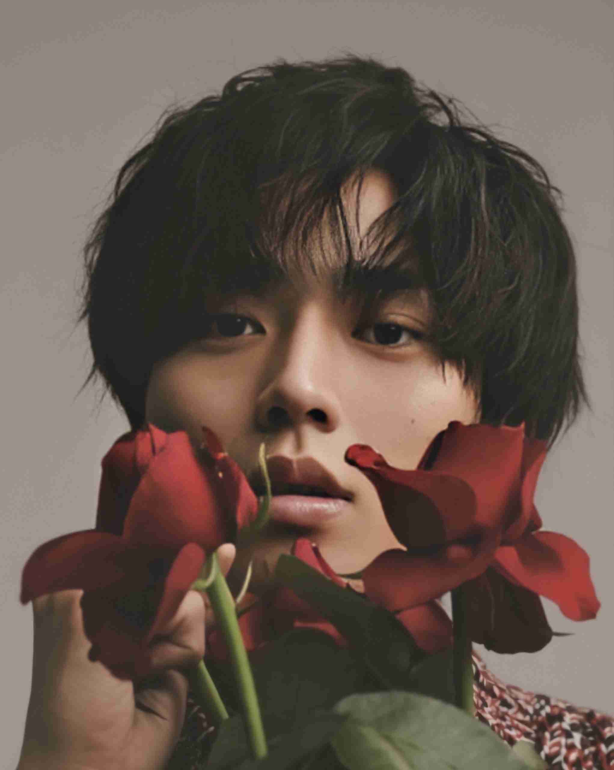 King&Prince永瀬廉「anan」ソロ初表紙で艶っぽさ全開