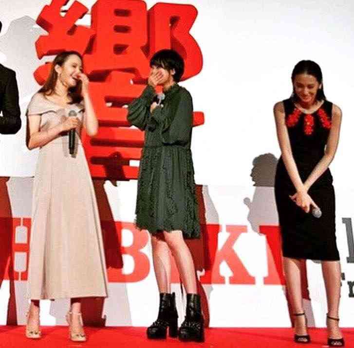 元欅坂46・平手友梨奈、蜷川実花さんインスタに登場「ほんと素敵でした」
