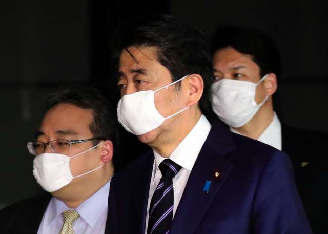 布マスク8千万枚、追加配布断念　施設のニーズ再調査へ