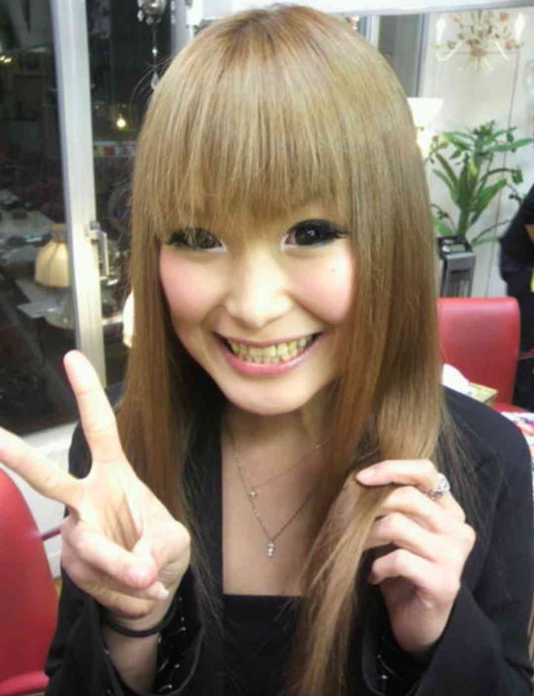 黒目が大きい芸能人