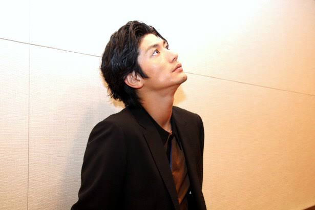三浦春馬さん、酒量増え自暴自棄に　友人明かす「2年以上前から…」　手帳の中に“遺書”