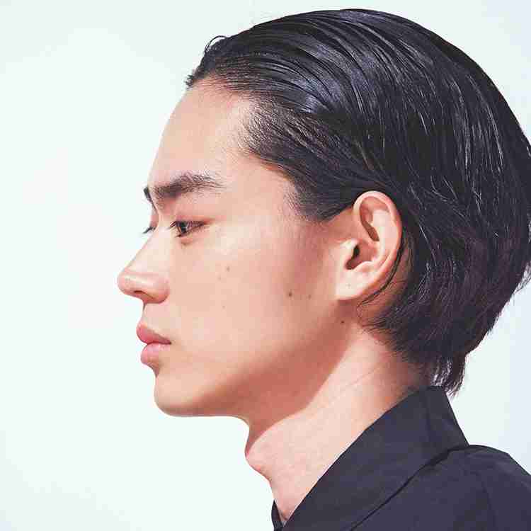 横顔が綺麗すぎる男性芸能人