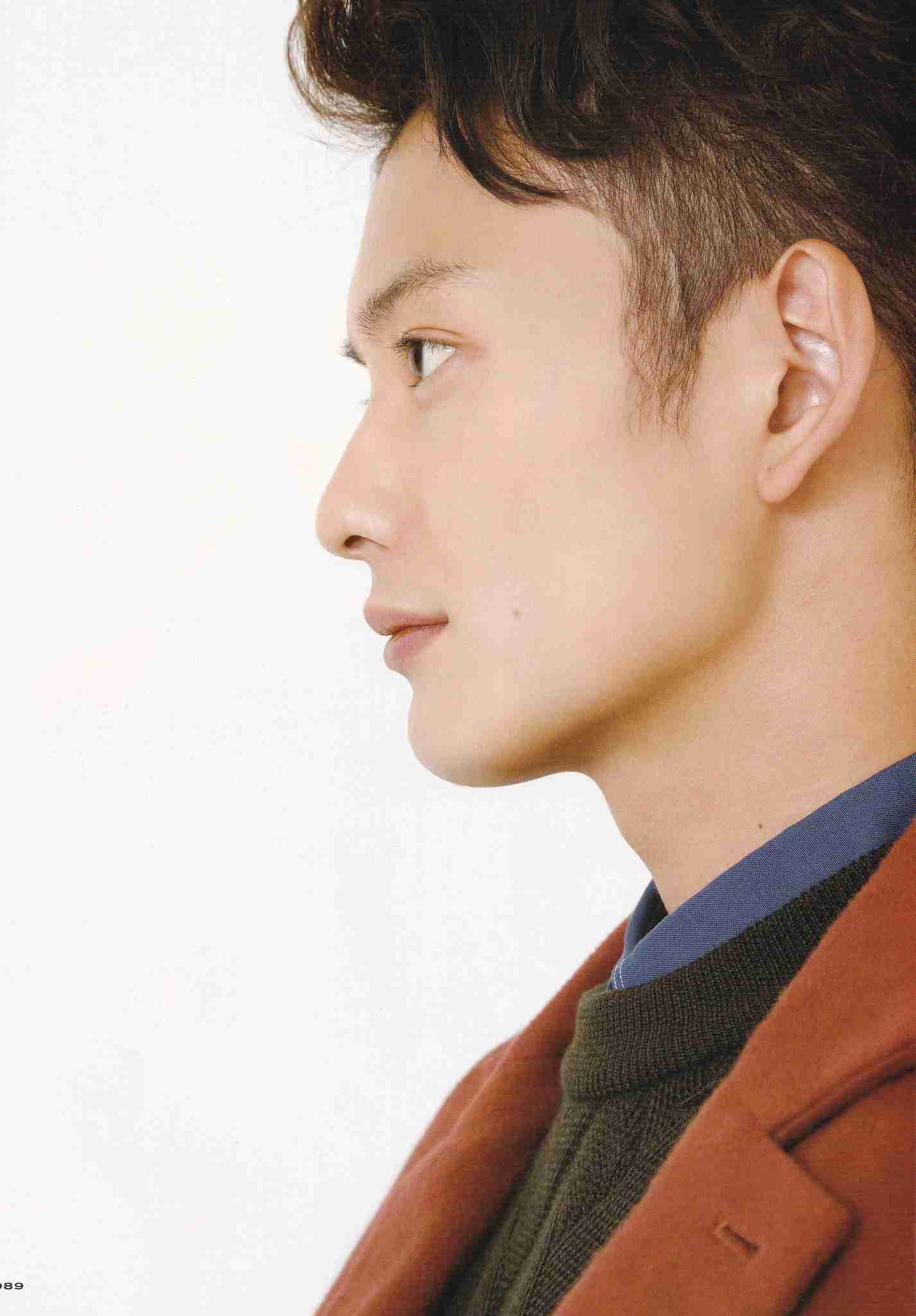横顔が綺麗すぎる男性芸能人