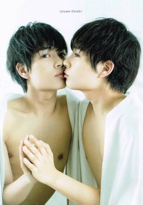 横顔が綺麗すぎる男性芸能人