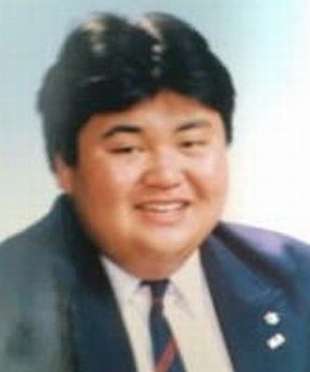 いろんな有名人の卒アルが見たい