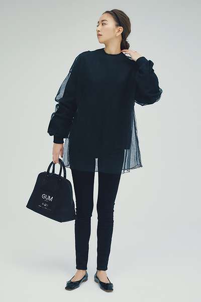 職場に黒い服はダメですか？