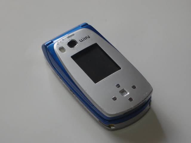 初めて持った携帯電話を晒すトピ