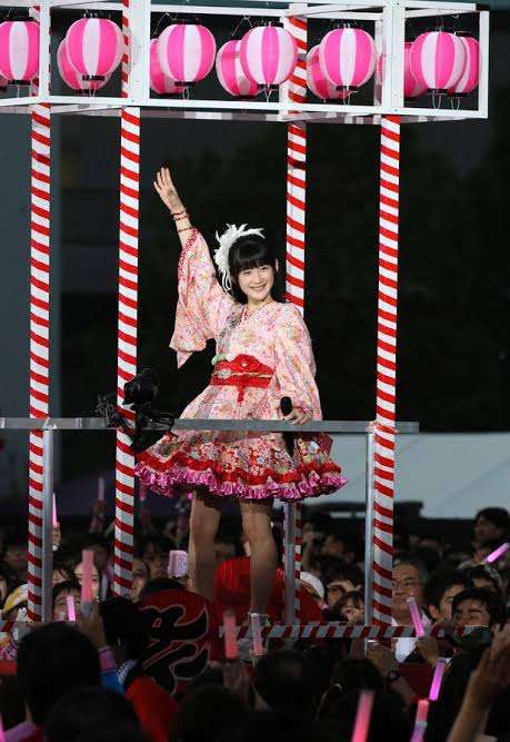 女性アイドルの夏衣装がみたい！