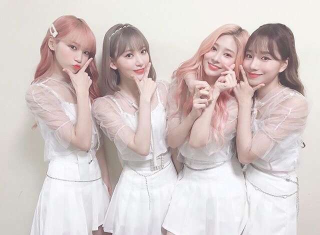 女性アイドルの夏衣装がみたい！