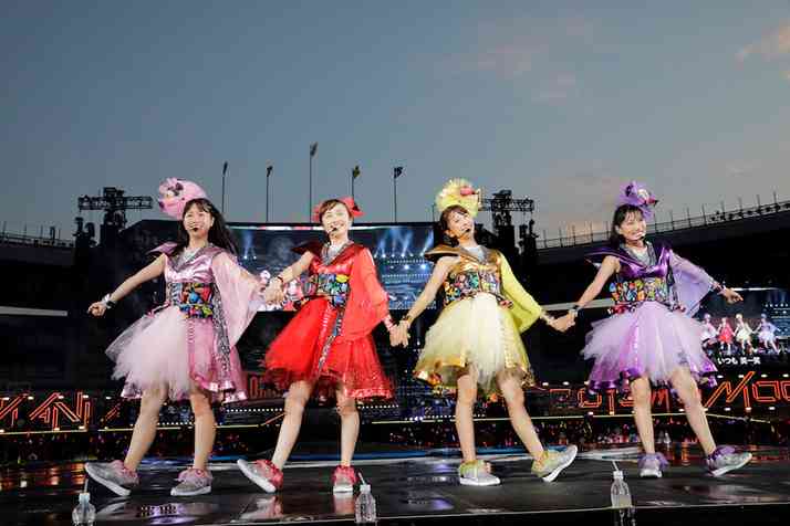 女性アイドルの夏衣装がみたい！