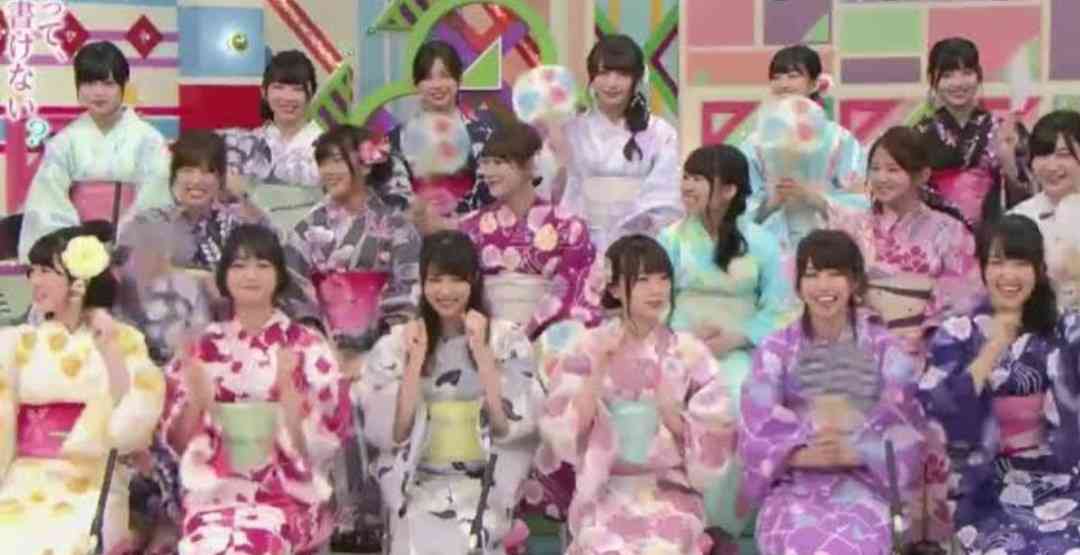 女性アイドルの夏衣装がみたい！