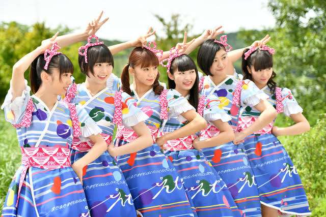 女性アイドルの夏衣装がみたい！