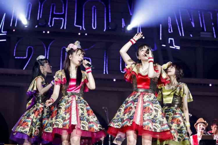 女性アイドルの夏衣装がみたい！