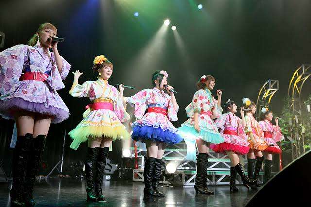 女性アイドルの夏衣装がみたい！