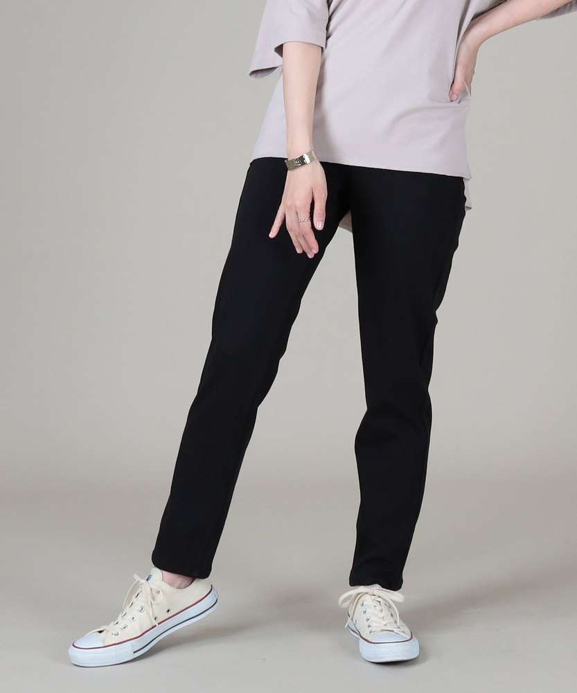 黒いパンツおすすめ