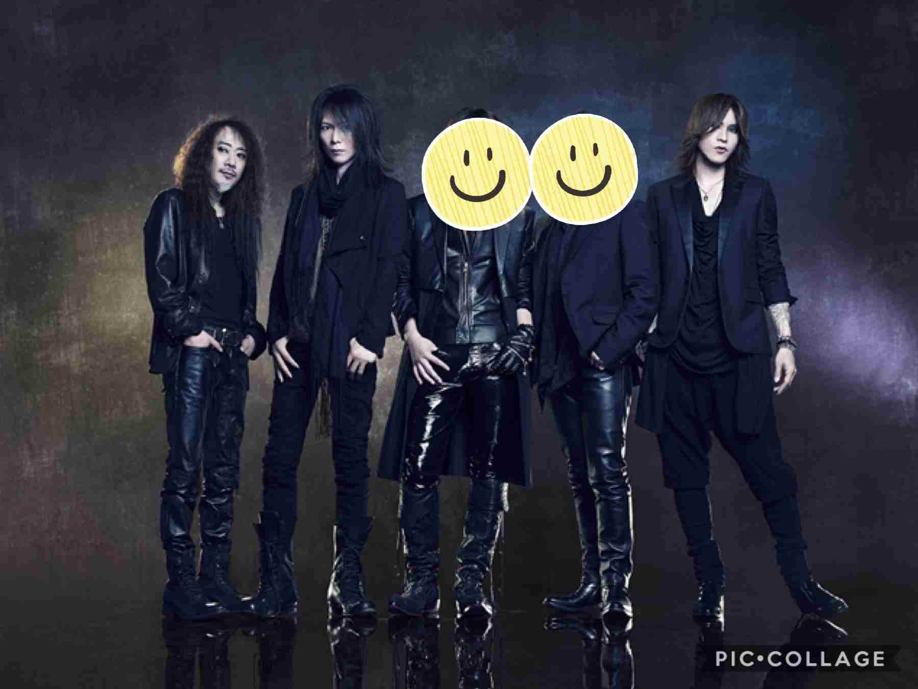 有名グループアーティスト、ボーカルともう一人隠したら分からない説