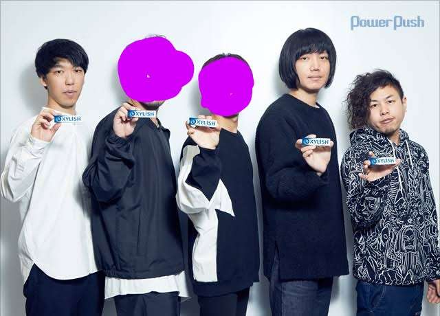 有名グループアーティスト、ボーカルともう一人隠したら分からない説