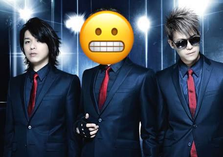 有名グループアーティスト、ボーカルともう一人隠したら分からない説