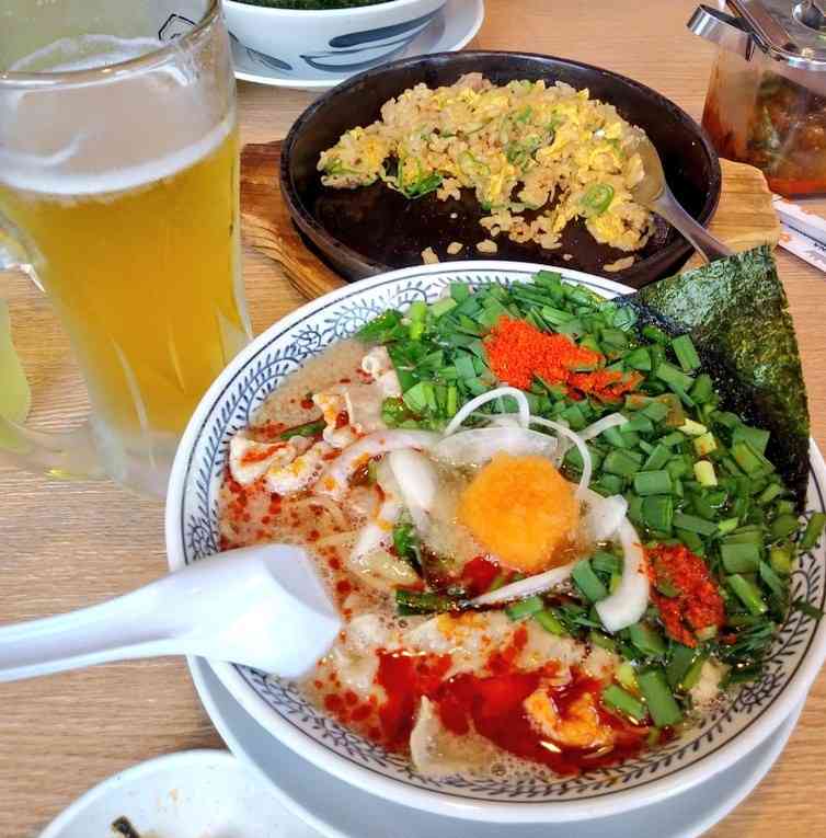 丸源ラーメン好きな人！