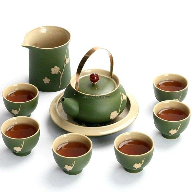ティーカップ、コーヒーカップを愛でるトピ