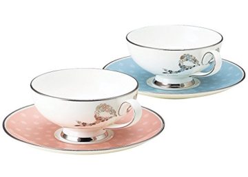 ティーカップ、コーヒーカップを愛でるトピ