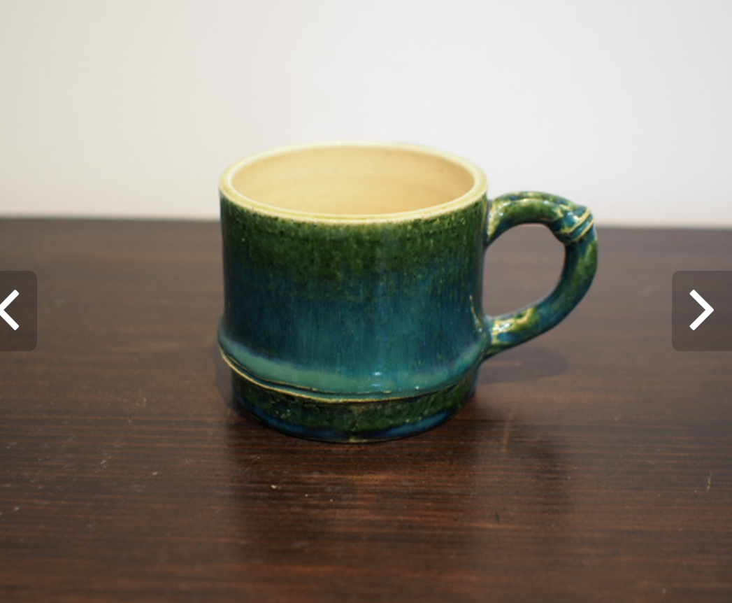 ティーカップ、コーヒーカップを愛でるトピ