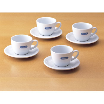 ティーカップ、コーヒーカップを愛でるトピ