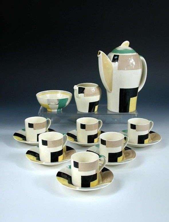 ティーカップ、コーヒーカップを愛でるトピ