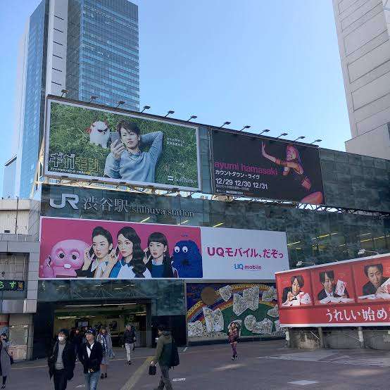 浜崎あゆみ公式ツイッターでファンにお願い「プライベート情報のSNS発信どうか控えて」