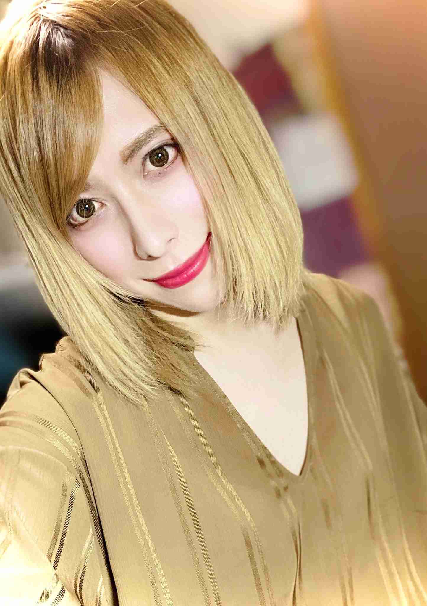 お盆休みない人！