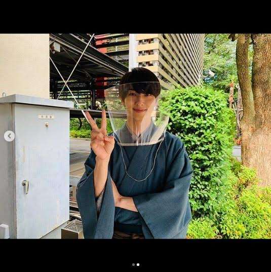 有名人の素敵なマスク姿が集まるトピ(フェイスシールド可)