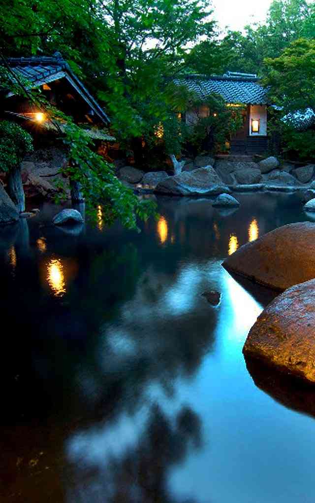 スマホに入ってる旅先の写真見せてください